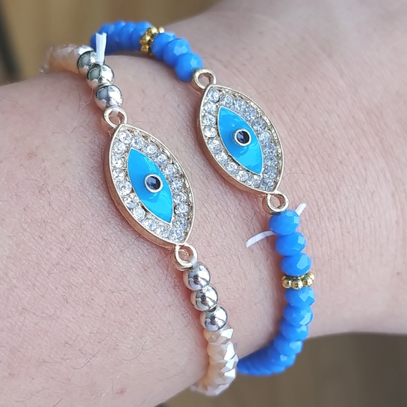 ✨BOGO✨ Evil eye dainty bracelets NWT - Picture 4 of 4